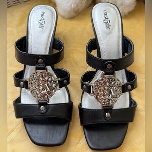Easy Spirit Black Sandals with Elegant Silver Accents